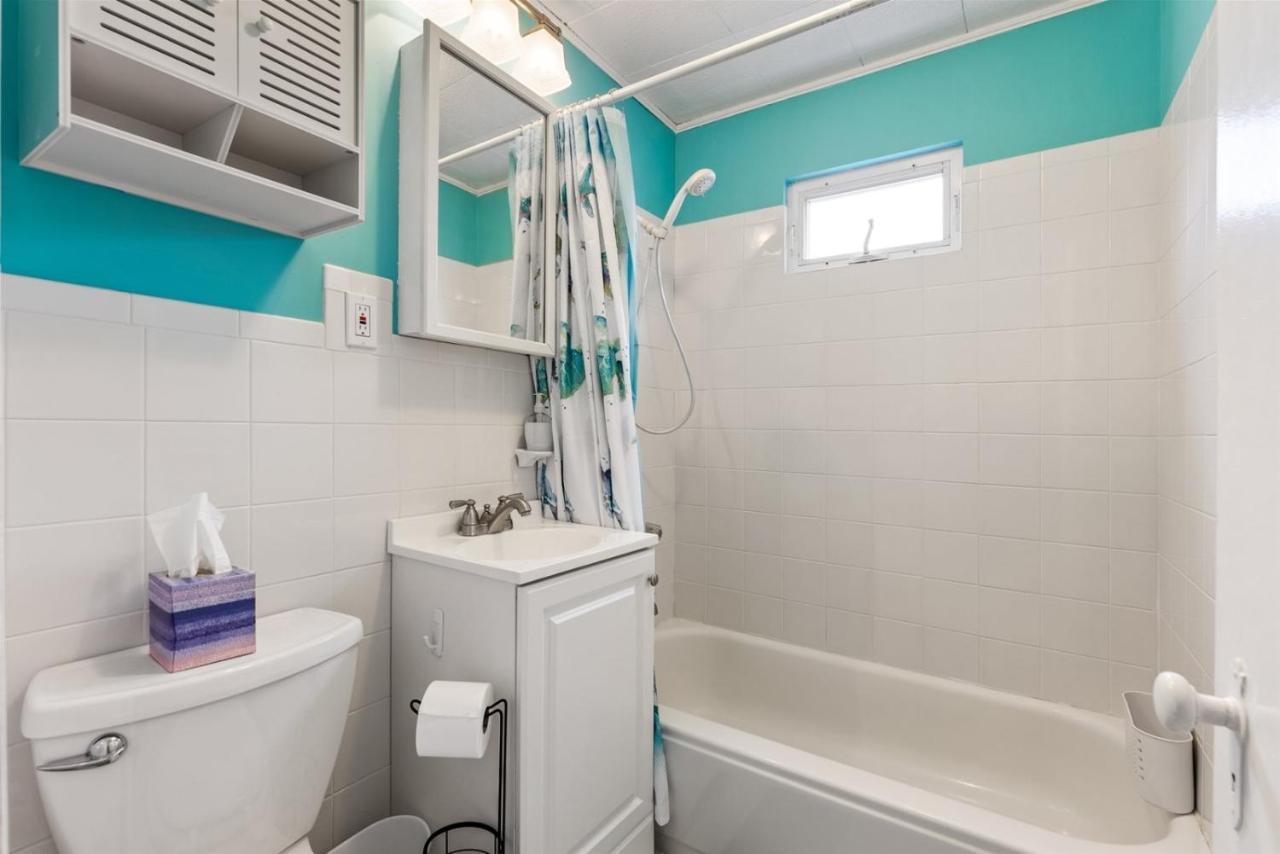 Newly Renovated 4 Bedroom Home Only 2 Blocks From The Beach! Вілдвуд Екстер'єр фото